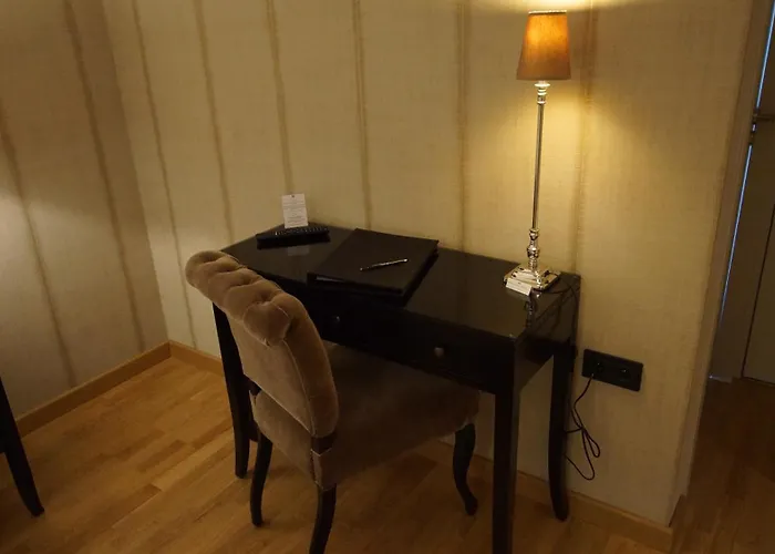 Hotel De Charme L\'Oree Du Parc