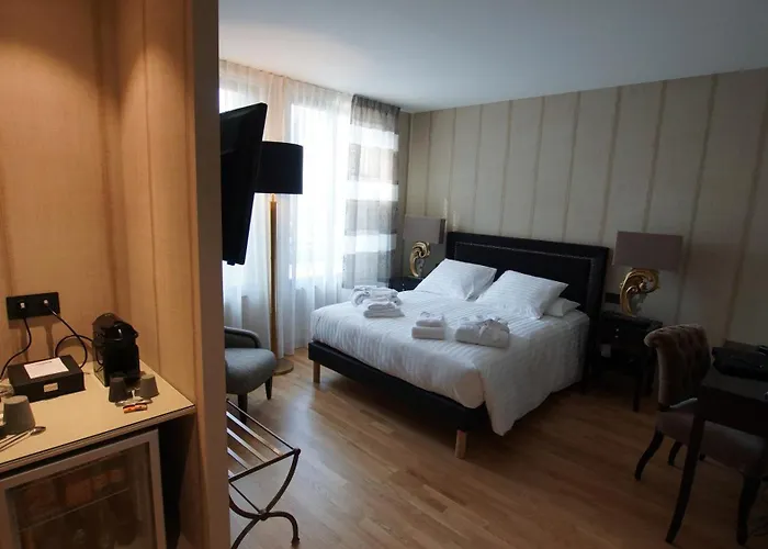 Hotel De Charme L\'Oree Du Parc