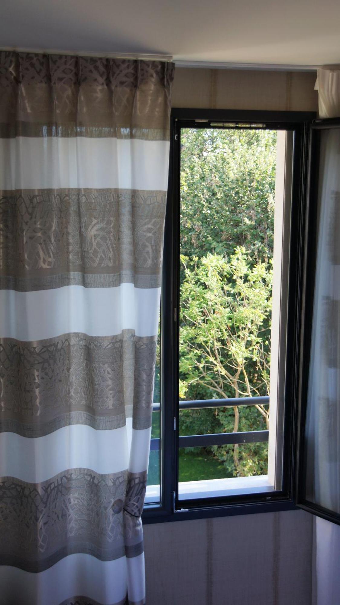 De Charme L'oree Du Parc Hotel 4*